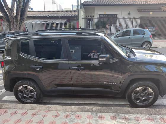 JEEP RENEGADE 1.8 16V FLEX SPORT 4P AUTOMÁTICO JEEP RENEGADE 1.8 16V FLEX SPORT 4P AUTOMÁTICO